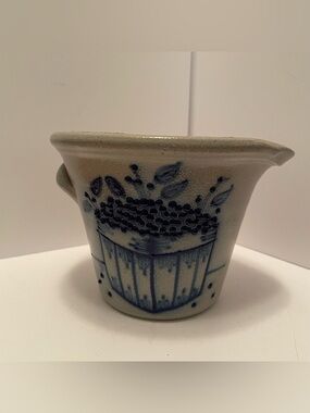 Vintage Salmon Falls Stoneware 1998 Blueberry Basket Batter / Mixing Bowl